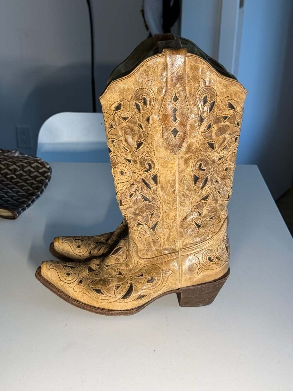 Corral Women's Antique Saddle Brushed Laser Cut-Out Cowboy Boots A1970